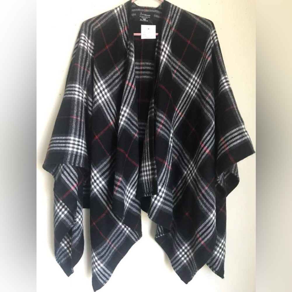 One Size Poncho V. FRAAS